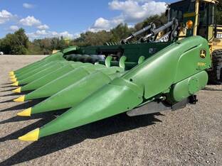 2009 John Deere 608C STALKMASTER