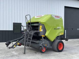 2020 Claas ROLLANT 520RF