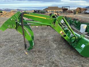 2023 John Deere 440R