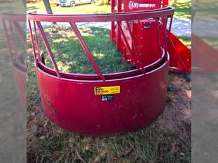 2019 Farmco 5.5ft round bale feeder