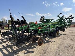 2015 John Deere 2730