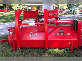2025 LVI Deluxe windrower litter turner