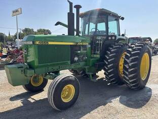 1989 John Deere 4555