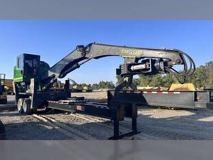 2017 John Deere 437E