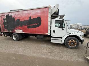 2004 Freightliner BUSINESS CLASS M2 106