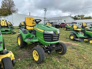 2021 John Deere X758