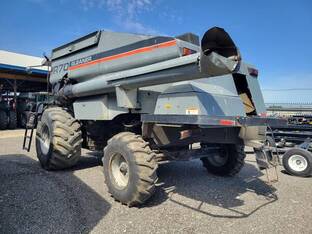 1991 Gleaner R70