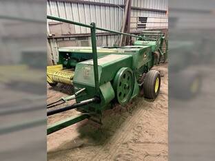 John Deere 328