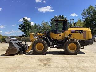 2022 Komatsu WA270-8