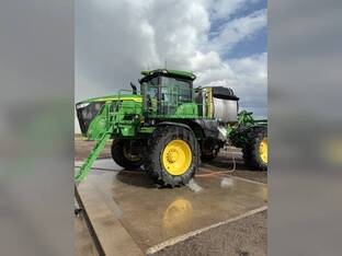 2022 John Deere 412R
