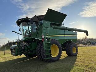 2018 John Deere S790