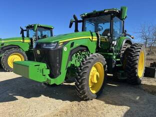 2023 John Deere 8R 230