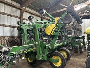 2010 John Deere 1790
