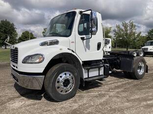 2020 Freightliner BUSINESS CLASS M2 106