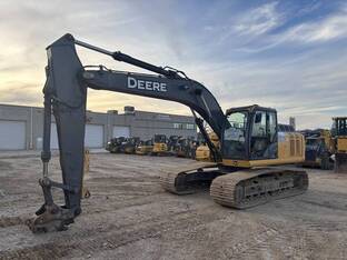 2014 John Deere 210G LC