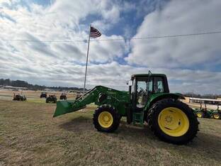2015 John Deere 6125M