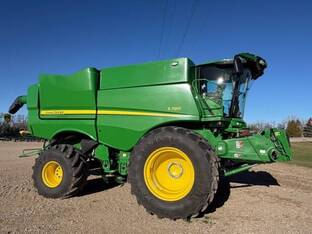 2023 John Deere S790
