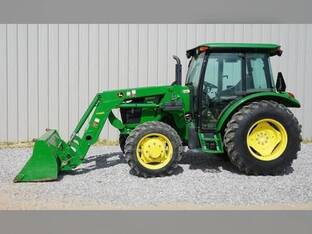 2015 John Deere 5065E