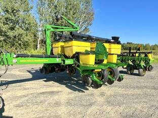 2011 John Deere 1770