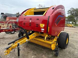 2025 New Holland ROLL-BELT 560