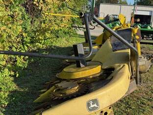 2011 John Deere 770