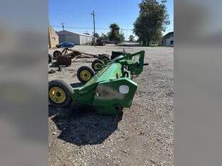 2023 John Deere 520