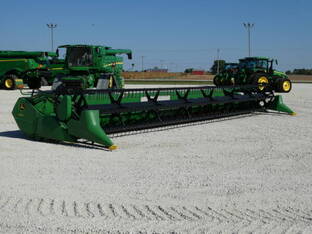 2011 John Deere 635F