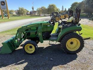 2021 John Deere 2032R