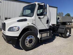 2020 Freightliner BUSINESS CLASS M2 106