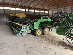 2020 John Deere DB83