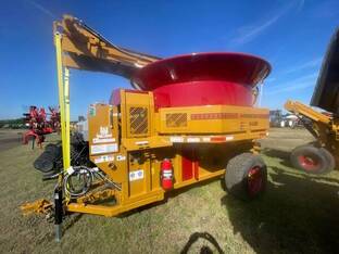 2025 HayBuster H-1135