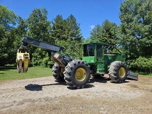 2018 John Deere 748L