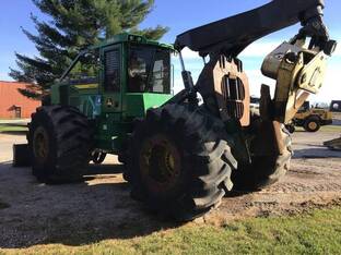2019 John Deere 648L