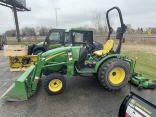 2010 John Deere 2720