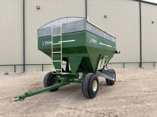 2022 E-Z Trail 500 Bu