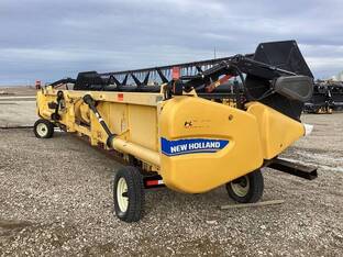 2015 New Holland 740CF-30