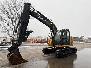 2020 John Deere 135G