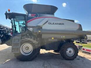 2019 Gleaner S97