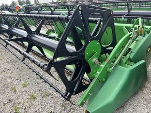 2000 John Deere 925F