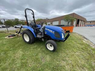2017 New Holland Boomer 35 T4B
