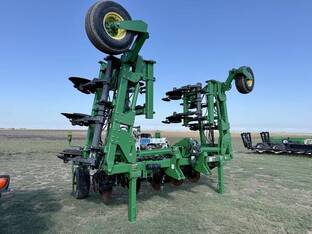 2013 John Deere 2510H