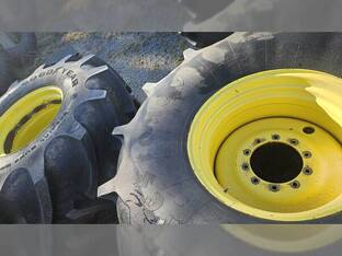 John Deere 30x32 Wheels