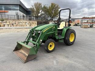 2013 John Deere 3720