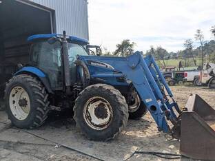 New Holland TS115A
