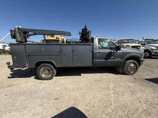 2004 Ford F550
