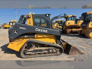 2017 John Deere 333G