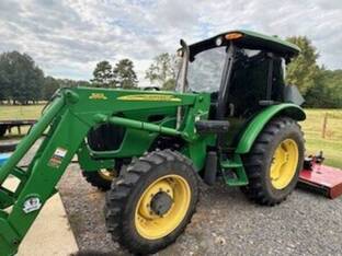 2011 John Deere 5083E
