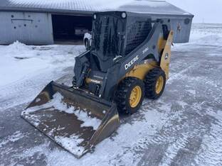 2018 John Deere 318G