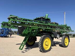 2022 John Deere 412R