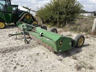 2005 John Deere 520